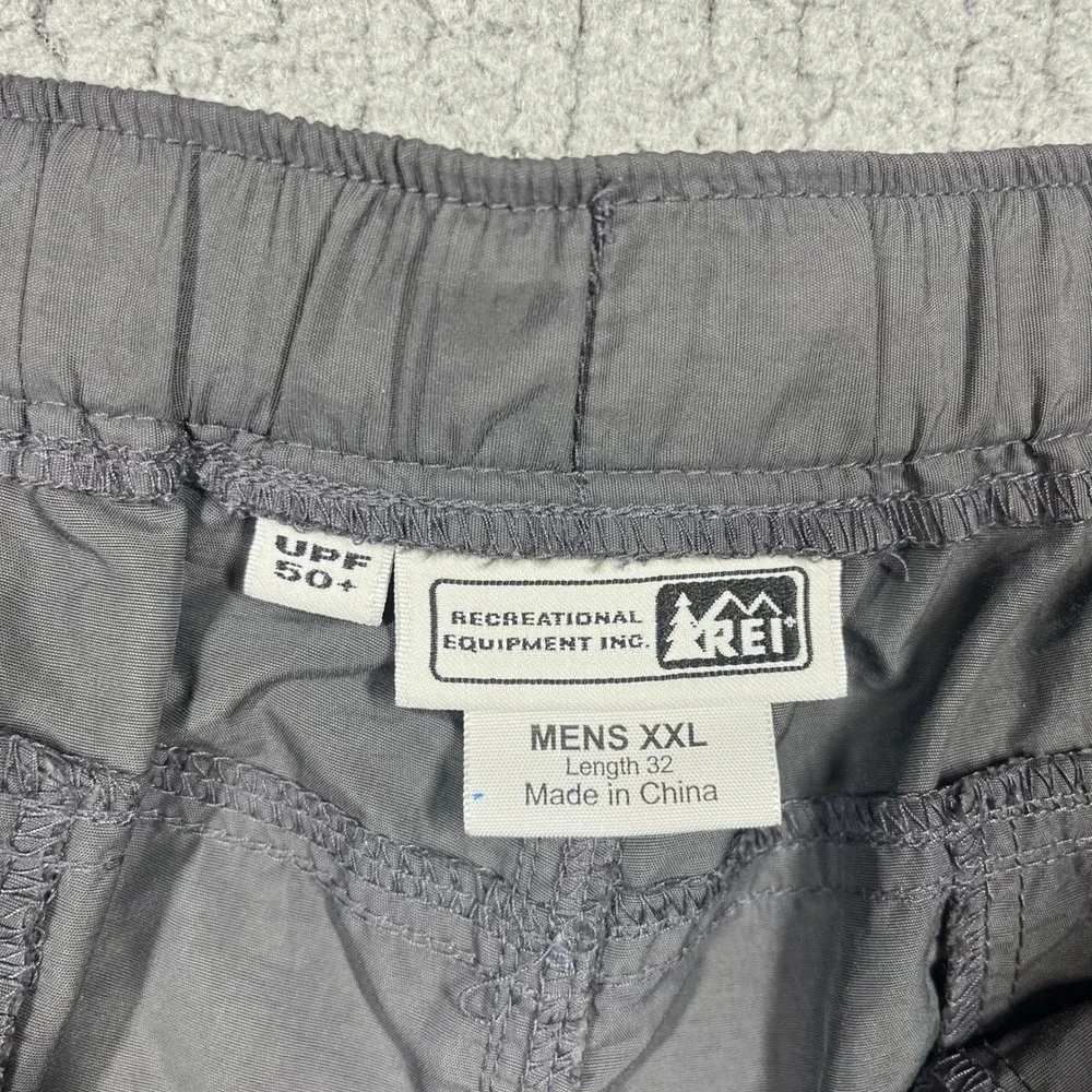 REI Sahara Mens XXL Gray Nylon Cargo Hiking Shorts UPF 50 Belted Convertible